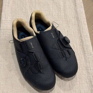 Shimano RC3 Black Cycling Shoe, Womens US 8 (7.8)